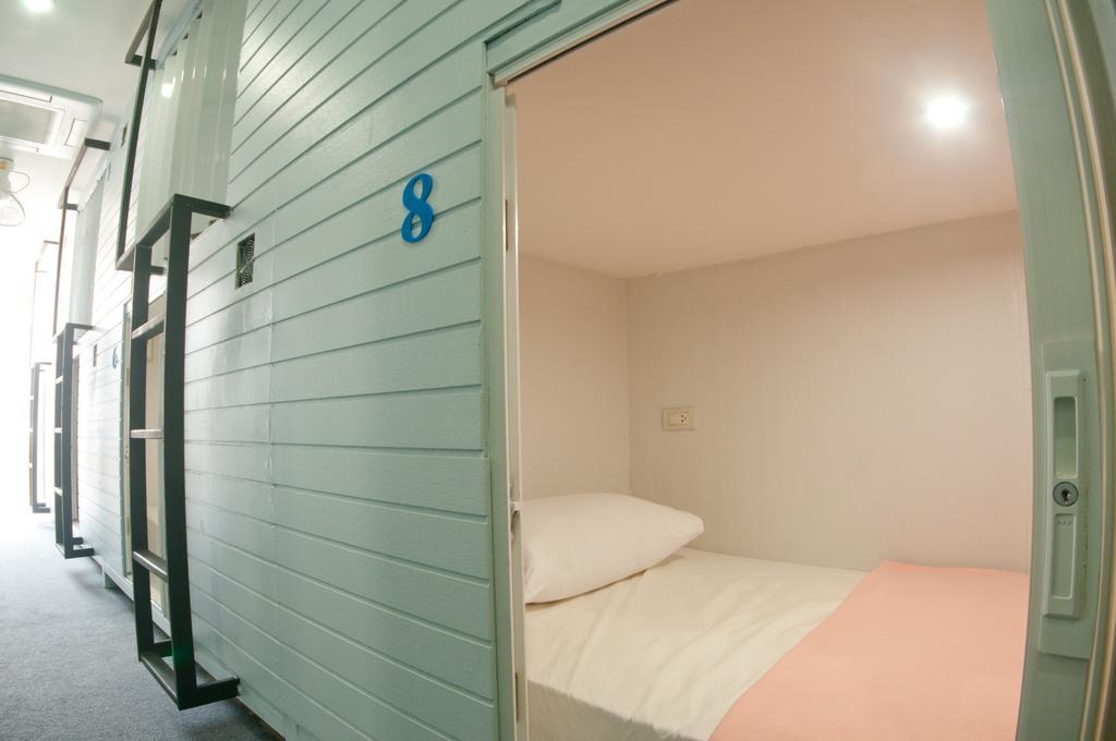 Hotel Capsule Suratthani Surat Thani Exterior photo