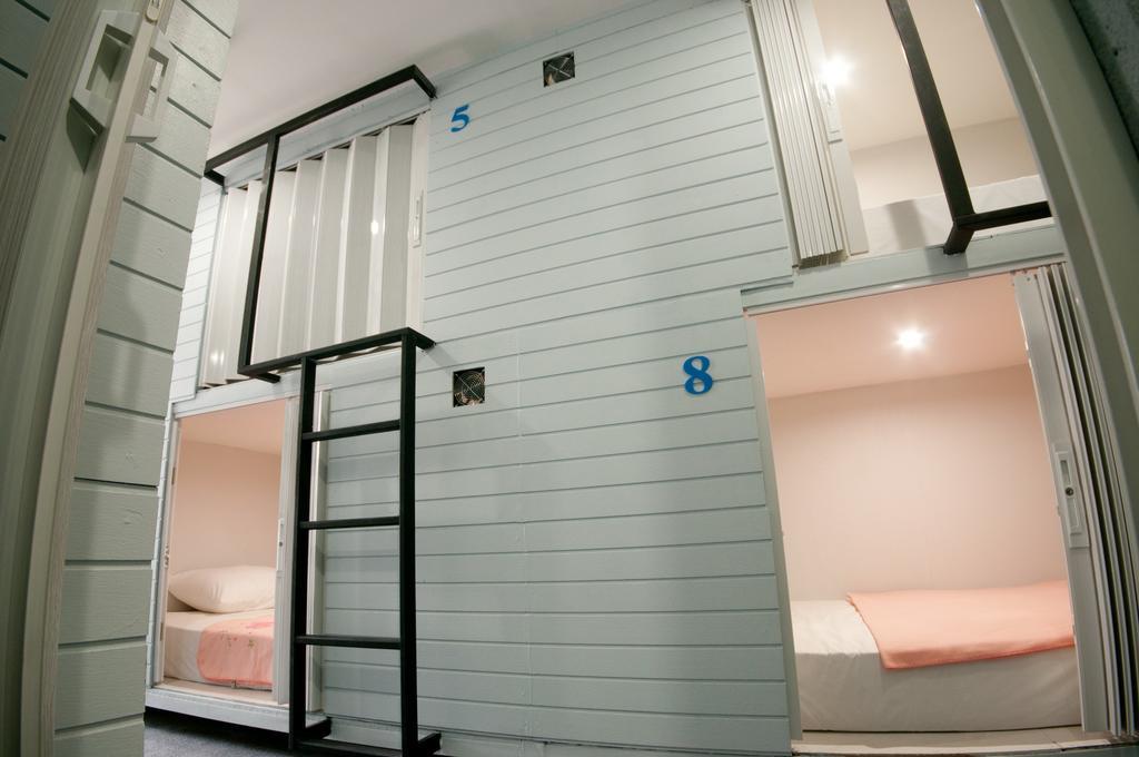 Hotel Capsule Suratthani Surat Thani Exterior photo