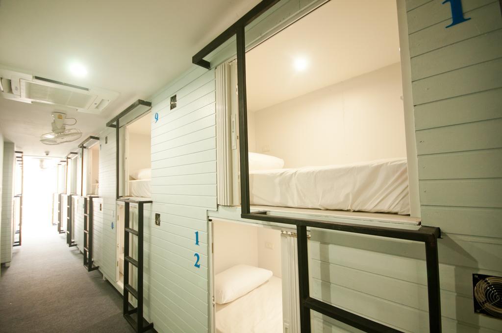 Hotel Capsule Suratthani Surat Thani Exterior photo