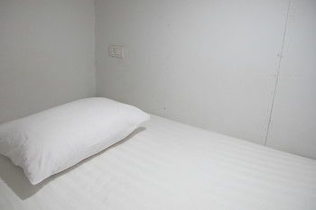 Hotel Capsule Suratthani Surat Thani Exterior photo