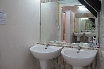 Hotel Capsule Suratthani Surat Thani Exterior photo